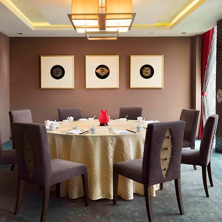 Sheraton Saigon Grand Opera Hotel Хошимін Екстер'єр фото
