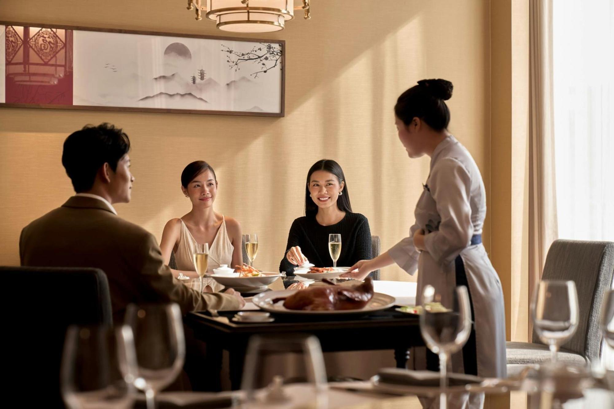 Sheraton Saigon Grand Opera Hotel Хошимін Екстер'єр фото